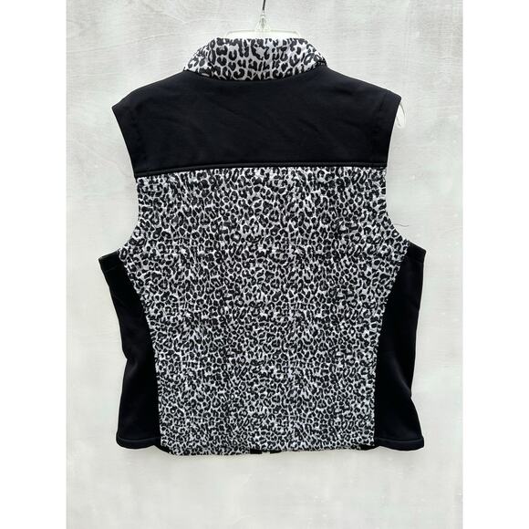 Weekends by Chico’s vest - Picture 8 of 8